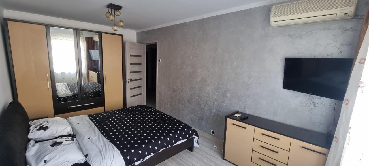Ilona Apartament 3 Camere Râmnicu Vâlcea Zewnętrze zdjęcie