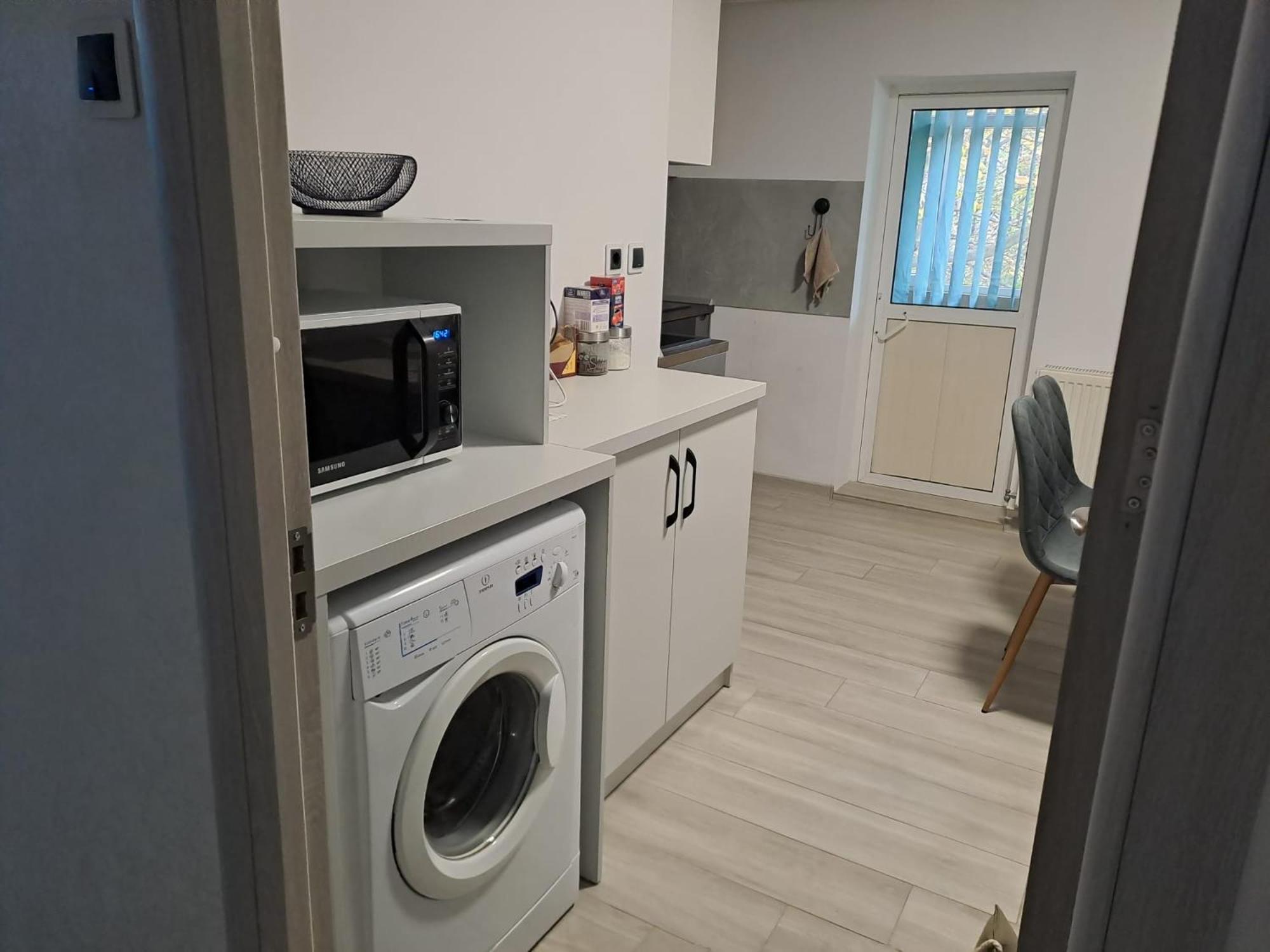 Ilona Apartament 3 Camere Râmnicu Vâlcea Zewnętrze zdjęcie