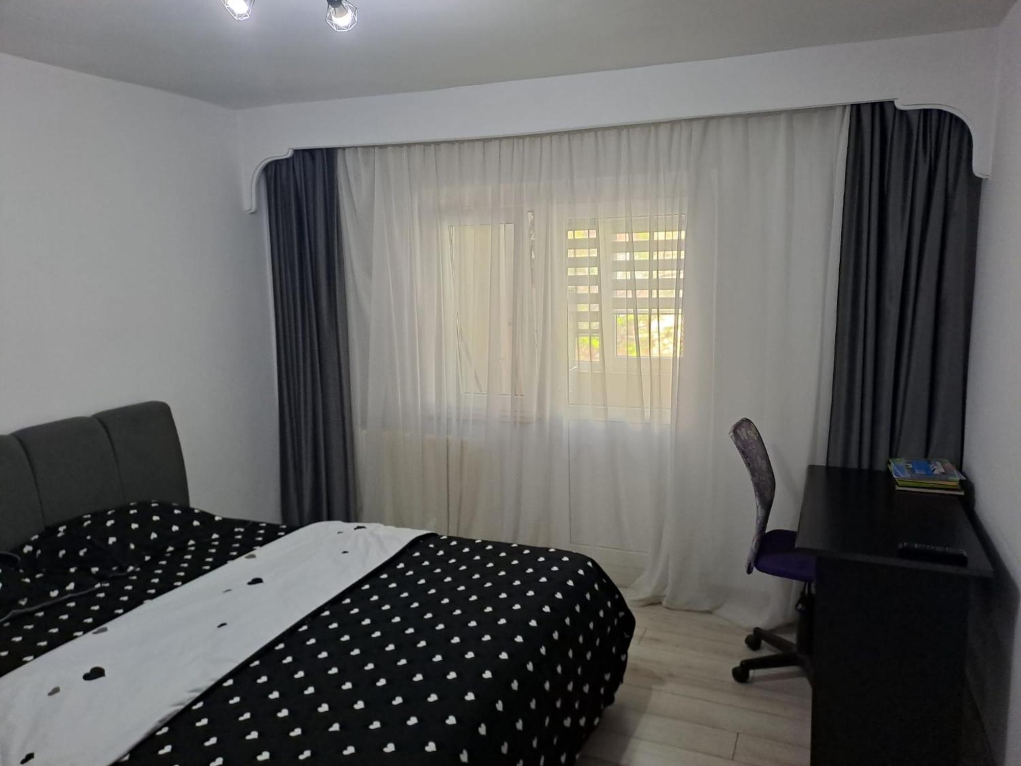 Ilona Apartament 3 Camere Râmnicu Vâlcea Zewnętrze zdjęcie